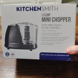 Black 1.5 Cup Mini Chopper